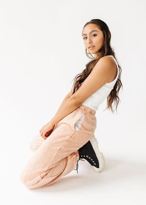 Vibe Check Washed Pant// Peach